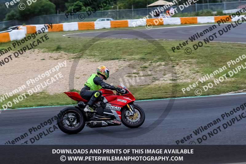 estoril;event digital images;motorbikes;no limits;peter wileman photography;portugal;trackday;trackday digital images